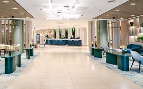 Hotel Crowne Plaza By Ihg  4*